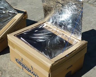 crea un horno solar casero usando cajas de carton una alternativa sostenible para cocinar