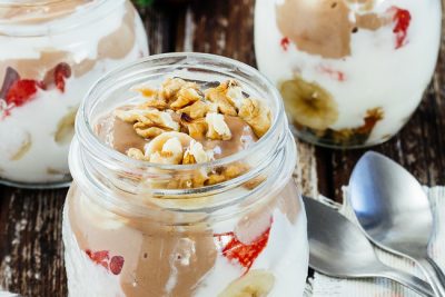 descubre los 5 secretos del yogur para un jardin saludable y prospero