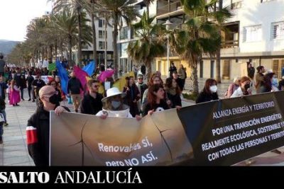 mar de plastico de almeria se convierte en planta solar photovoltaica revolucionaria