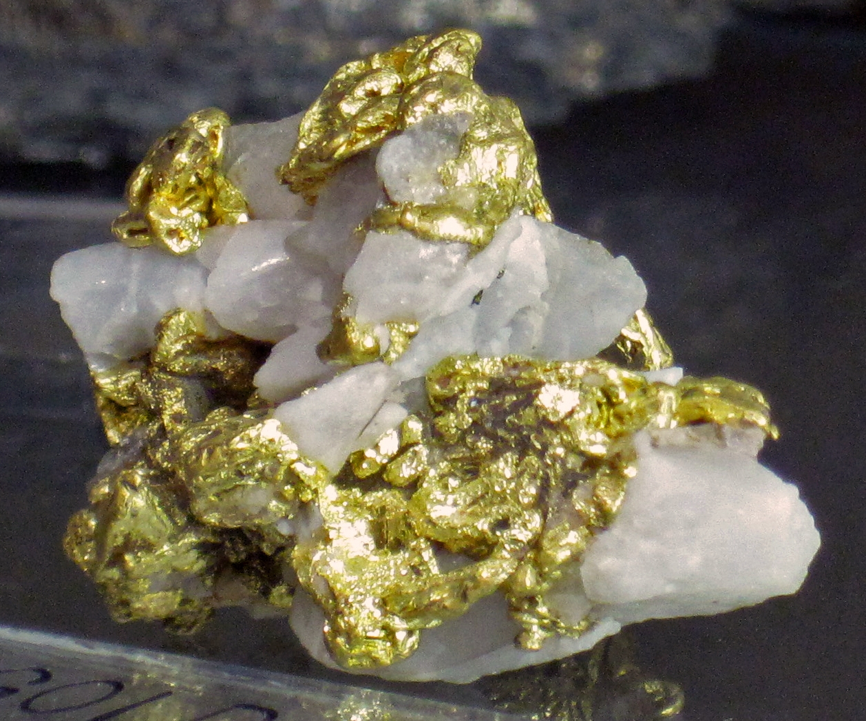 oro mineral